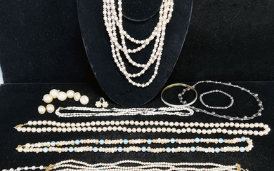 PEARL AND MOTHER OF PEARL JEWELRY LOT