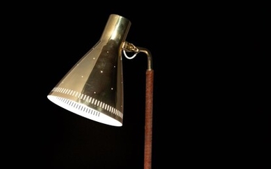 Paavo TYNELL 1890-1973 Lampe de table mod. 9224 dite « Horseshoe » – circa 1950