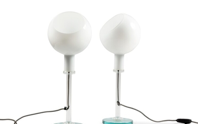 Pair of Parola lamps, designed in 1980, ours circa 2000 | Paire de lampes Parola, le modèle créé en 1980, les notres vers 2000, Gae Aulenti & Piero Castiglioni
