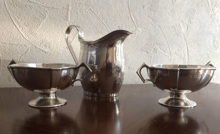 Pair of saltcellars + milk jug sterling silver English 19th - .925 silver - England - Late 19th century