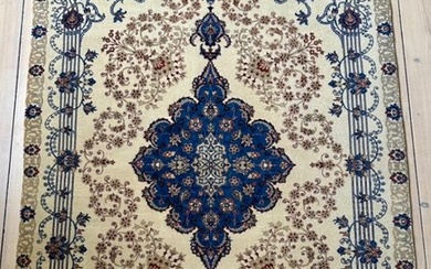 Persian handmade Isfahan with korkwool, and silk inlays - Isphahan - Carpet - 172 cm - 105 cm