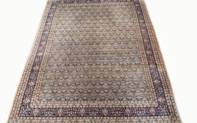 Perzisch tapijt, 250 x 166 cm.