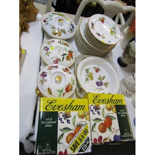 ROYAL WORCESTER EVESHAM, collection of 3 serving casseroles,...