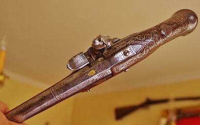 Russia - 1630 - Magnifique pistolet à Silex (Russe ou Prussien) avec incrustation fils d'argent, écusson en or, - En état de marche, très rare, avec une belle histoire (Royal) Luxueux et rare, à saisir ! - Pistol