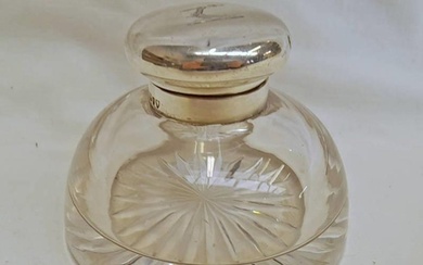 SILVER MOUNTED CUT GLASS INKWELL, LONDON 1895 - 10 CM DIAMET...