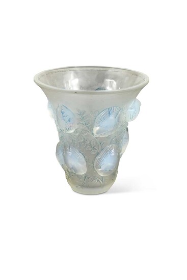 Saint-Francois, an R. Lalique opalescent glass vase, circa 1930