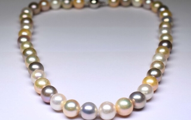 Très important collier perles de culture naturelles diamètre 12-12,5 mm aux couleurs naturelles multicolores lilas,...