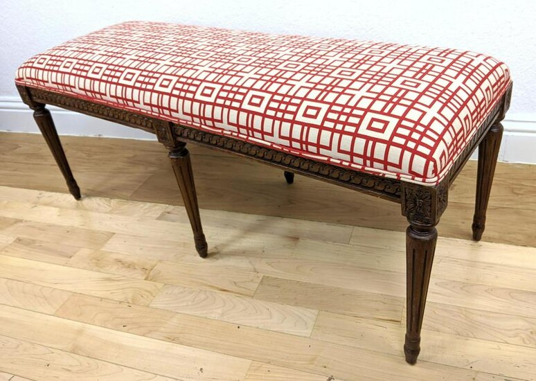 Upholstered Carved Wood Bench Seat. Tapered carved legs