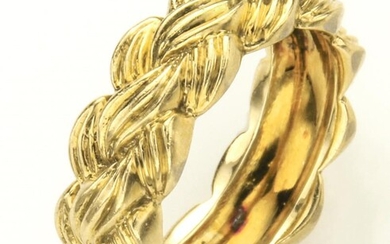 Van Cleef & Arpels 18K yellow gold ring