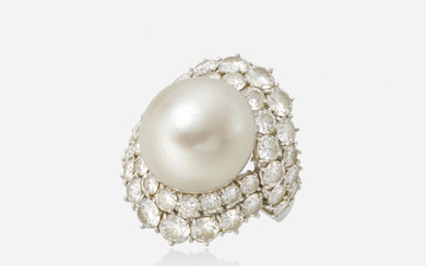 Van Cleef & Arpels Cultured pearl, diamond, and platinum ring