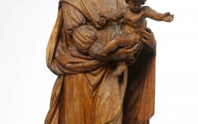 "Vierge de l'Assomption" en bois sculpté. Epoque: XVIIème. (* et manques). H.(hors base postérieure):+/-64,5cm.