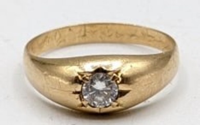 Vintage Ladies 14K Yellow Gold White Sapphire Ring