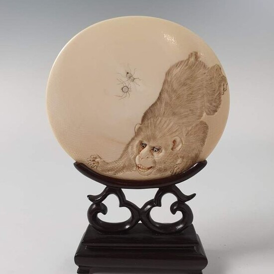 plate - Elephant ivory - Japan - Meiji period (1868-1912)