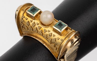 14 kt gold pearl-coloured stone-ring with granulation , YG 585/000,...