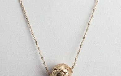 14K Yellow Gold Leaf Ball Pendant Chain Necklace