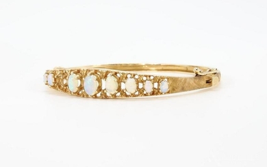 14KY Gold Opal Bracelet