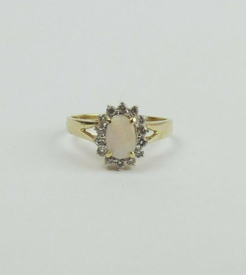 14ct Yellow Gold Opal & Diamond Flower Head Ring UK