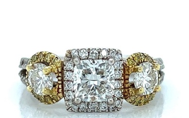 18K White & Yellow Gold GIA Certified Diamond Ring