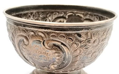 1902 Fenton Brothers Ltd sugar bowl with embossed flower des...