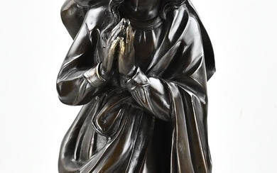 19th Century bronze figure. Praying woman in robe. Dimensions: H 70 cm. In good condition....