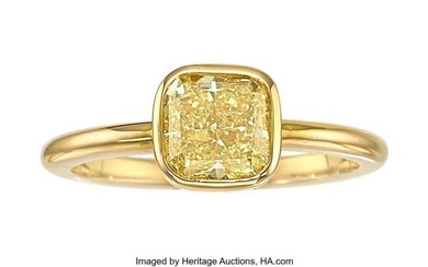 55016: Fancy Yellow Diamond, Gold Ring Stones: Cushion