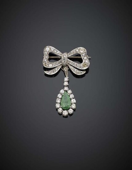 White gold diamond bow brooch with a ct. 1.60 circa