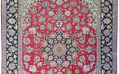 9.4" x 13.4" Genuine Persian Esfahan Najaf Wool Rug