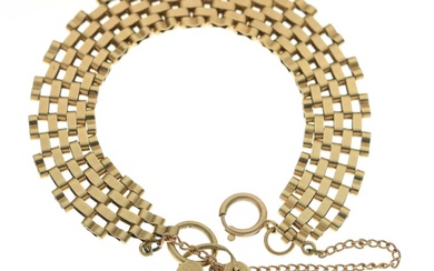 9ct gold brick link bracelet with heart-shaped padlock