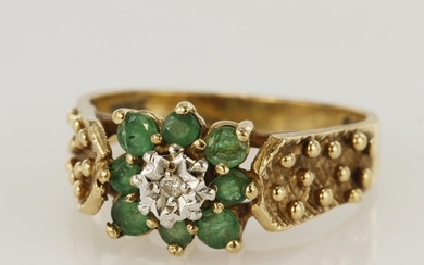9ct yellow gold diamond and emerald cluster ring, head measu...