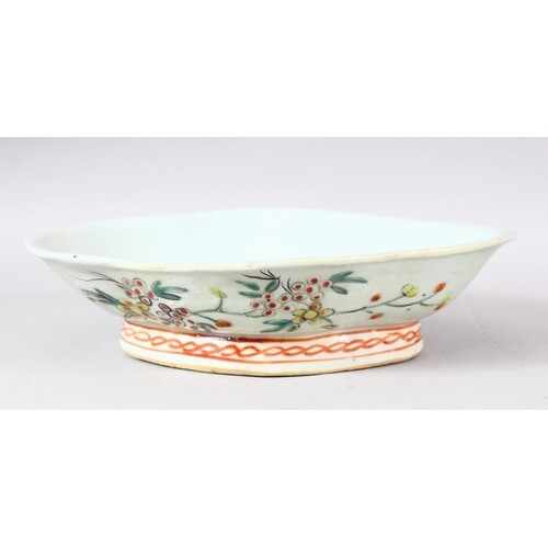 A 19TH CENTURY CHINESE FAMILLE ROSE PORCELAIN DISH - of elon...