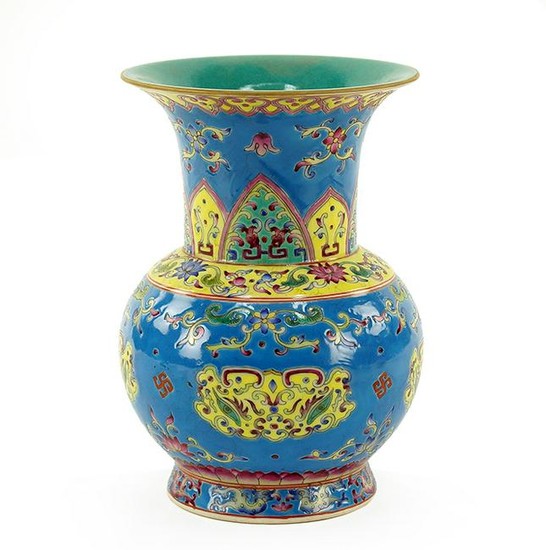 A Chinese Enameled Porcelain Vase.