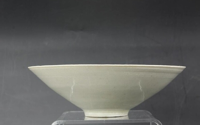 A Chinese Qingbai Glazed Yingqing Porcelain Bowl