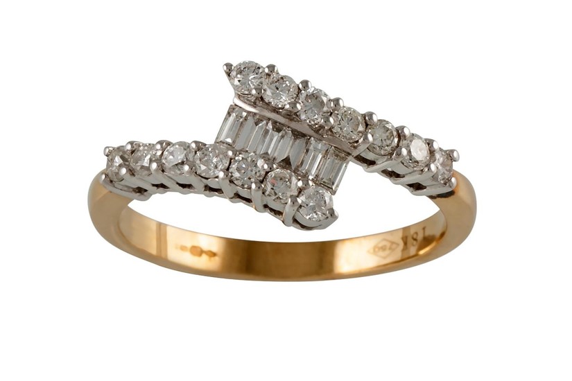 A DIAMOND DRESS RING, with round and baguette cut diamonds o...