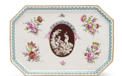 A PORCELAIN TRAY BY THE IMPERIAL PORCELAIN FACTORY, ST PETERSBURG, PERIOD OF CATHERINE THE GREAT (1762-1796)