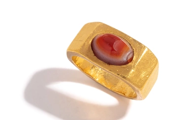 A Roman Gold and Banded Carnelian Cabochon Finger Ring