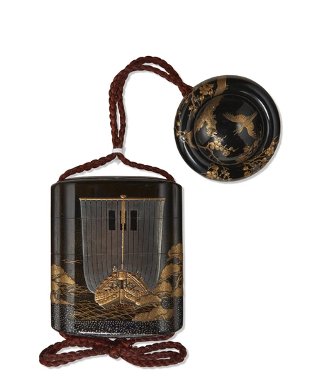 A THREE-CASE LACQUER INRO WITH BOATS AND PINES BY BEACH EDO PERIOD (19TH CENYURY)
