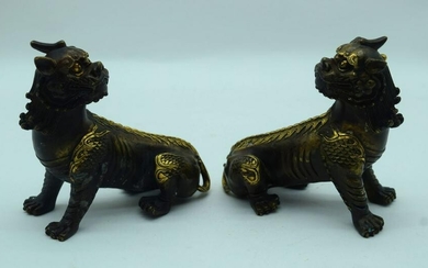 A pair of Chinese bronze Kylin 14 x 13cm (2).