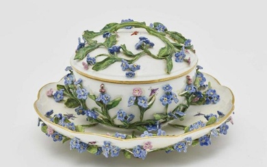 A small tureen with saucer Meissen