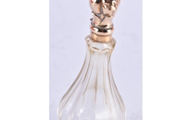 AN ANTIQUE 18CT GOLD MOUNTED GLASS SCENT BOTTLE. 46 grams. 1...