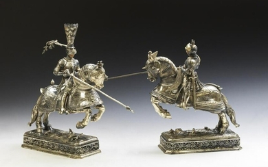 19TH CENTURY GERMAN SILVERSMITH Pair of chiselled