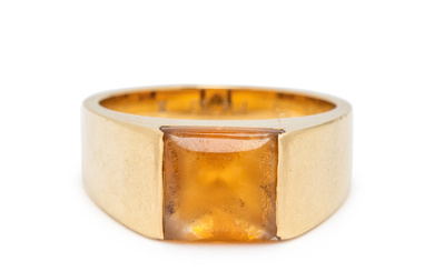 CARTIER, YELLOW GOLD AND CITRINE 'TANK' RING