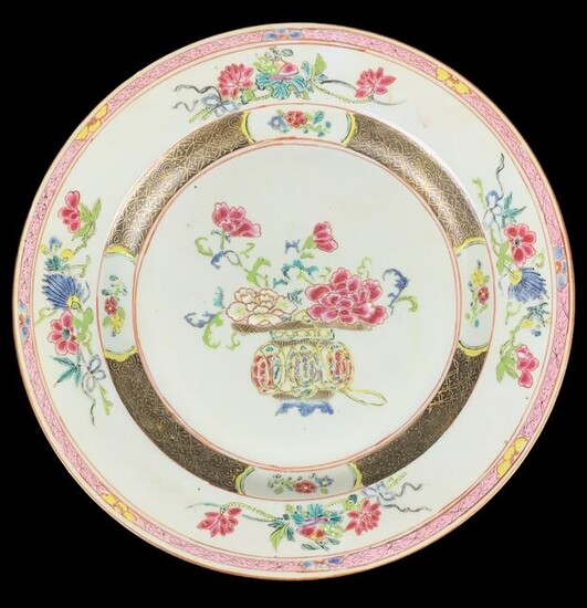 Chinese Famille Rose Painted Porcelain Plate