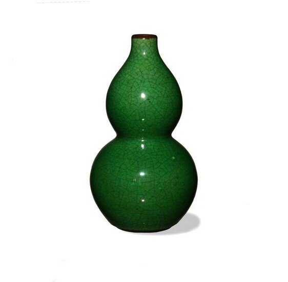 Chinese Green Ge Glazed Hulu Vase, 19th Century