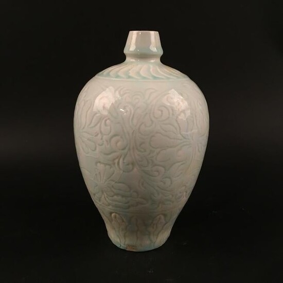 Chinese Yaozhou Kiln Meiping Vase