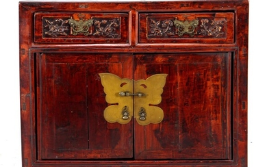 (-), Chinese wooden cabinet with 2 doors and...