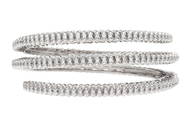 DAMIANI, bracelet, or blanc 18K, diamants taille brillant env. 1,10 ctw, taille 5,5x5,0 cm, poids...
