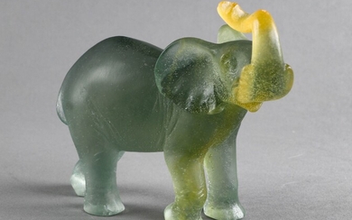 DAUM - Éléphant en pâte de verre verte et jaune - H : 13 cm...