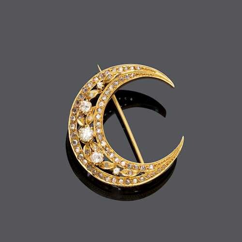 DIAMOND AND GOLD CRESCENT BROOCH, France, ca. 1870.