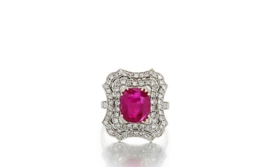 Diamond and ruby ring (Anello in diamanti e rubino)