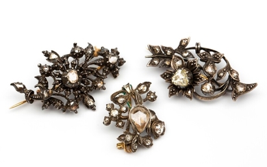 Drie zilveren en gouden broches, 19e eeuw/begin 20e eeuw